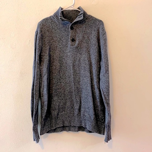🦋 Men’s American Eagle Athletic Fit Size XL Pullover Grey and Navy Sweater. - Picture 1 of 5